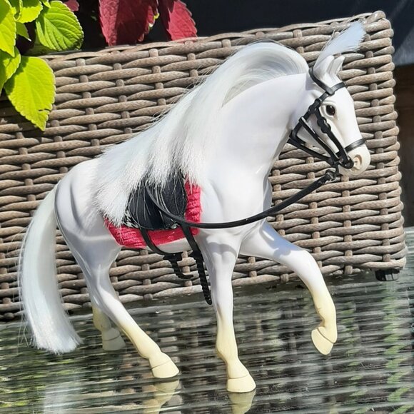 Battat Our Generation White Horse Lipizzaner Saddle Bridal 6.5" H 8"L - Picture 3 of 4